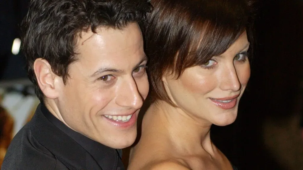 Ioan Gruffudd and Alice Evans for the premiere of “Black Hawk Down”. (Source: Anthony Harvey/Getty Images)