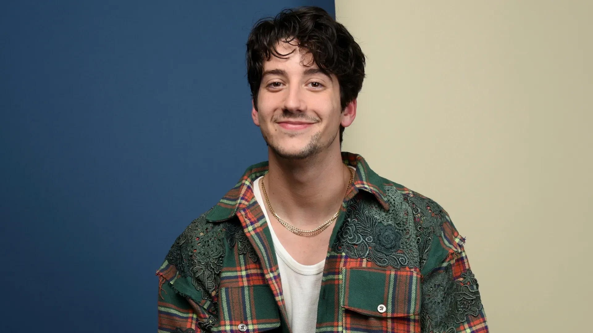 Milo Manheim attends IMDb exclusive portraits. (Source: Vivien Killilea/Getty Images for IMDb)