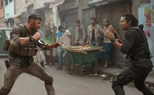 Chris Hemsworth y Randeep Hooda en Misión de Rescate (2020)