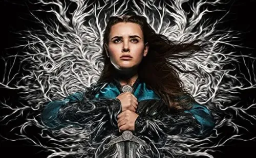 Katherine Langford, en ‘Maldita’.