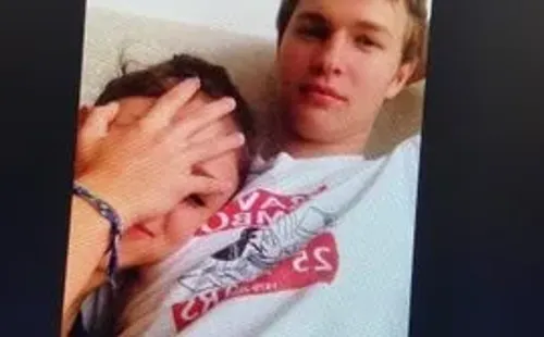 Fotografía que Gabby publicó como prueba de conocer a Elgort