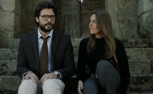 ‘El Profesor’ y ‘Raquel’, en ‘La Casa de Papel’.