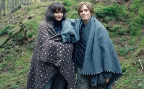 Lisa Vicari y Louis Hofmann, durante las grabaciones de ‘Dark’.