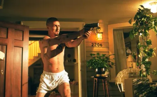 Edward Norton en American History X en 1998 (IMDB)