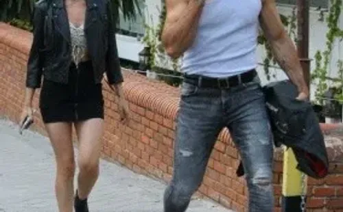 Miguel Ángel Silvestre y Ursula Corberó