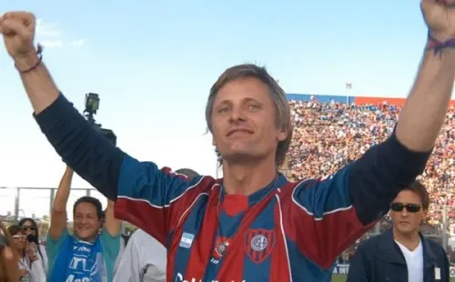 Viggo Mortensen y el día que fue recibido por los fanáticos de San Lorenzo en el Nuevo Gasómetro.