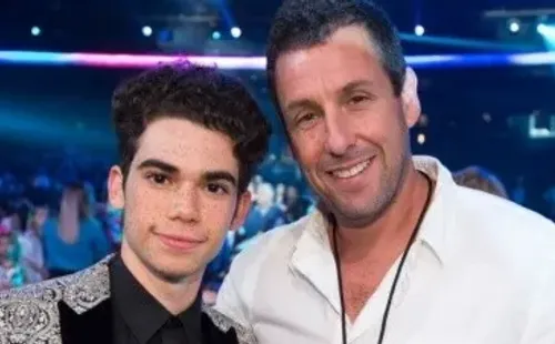 Adam Sandler y Cameron Boyce