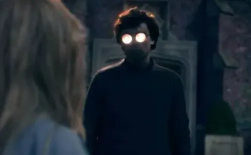 la maldicion de bly manor eddie fantasma de los anteojos