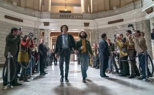 sacha baron cohen jeremy strong el juicio de los 7 de chicago