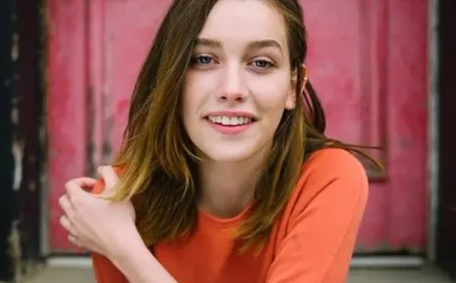victoria pedretti