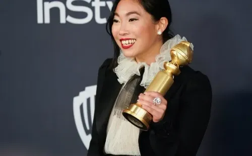 awkwafina golden globes