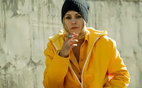 Maggie Civantos en su papel de Macarena. Foto: (IMDB)