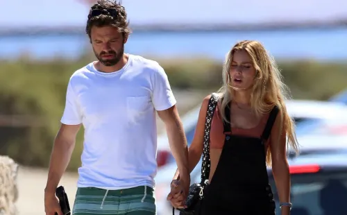 Alejandra Onieva y Sebastian Stan en Ibiza (Caras)