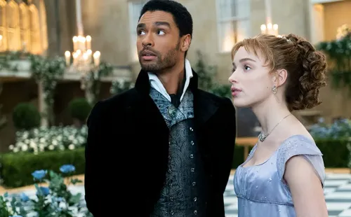 Phoebe Dynevor y Regé - Jean Page son grandes amigos fuera del set. Foto: (IMDB)