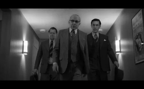 Gary Oldman, Arliss Howard y Tom Pelhrey. Foto: (IMDB)