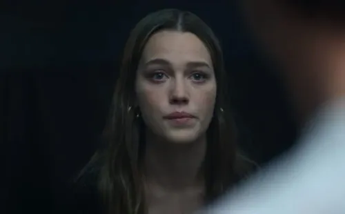 You: Victoria Pedretti interpreta a Love Quinn (Foto: IMDb/Netflix)