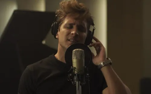 Diego Boneta es Luis Miguel. Foto: (IMDB)