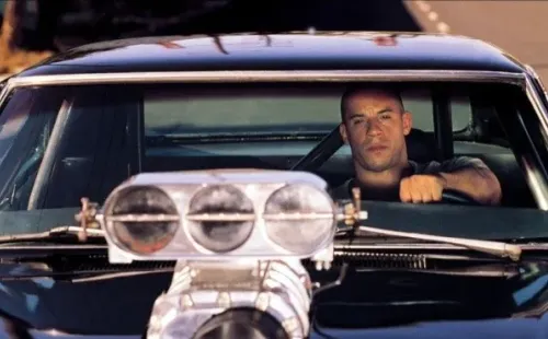 Vin Diesel se la pasó destruyendo autos. Foto: (IMDB)