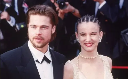 Brad Pitt y Juliette Lewis en los Óscar de 1992.