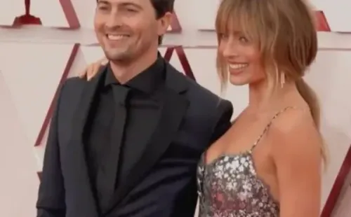 Margot Robbie junto a su pareja. Foto: (Instagram)