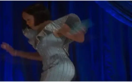 La caída de Regina King.