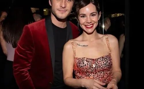 Diego Boneta y Camila Sodi. Foto: (Revista Quién)