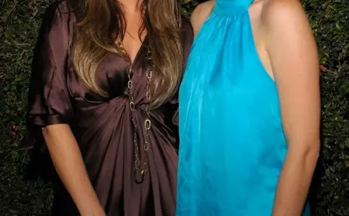 Leah Remini y Elisabeth Moss y ano tienen posibilidad de hablarse. Foto: (Getty)