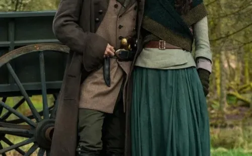 Sam Heughan y Caitriona Balfe transmiten una química inigualable. Foto: (Starz Play)