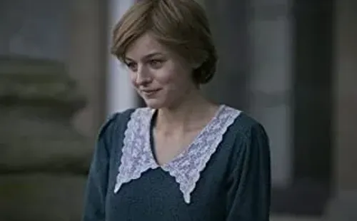 Emma Corrin en su papel de Lady Di. Foto: (IMDB)