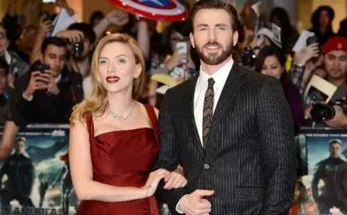 Scarlett Johansson y Chris Evans. Foto: (Getty)