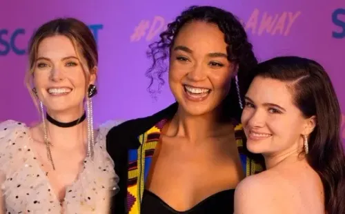 Las protagonistas de The Bold Type. Foto: (HULU)
