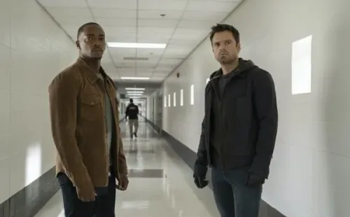 Sebastián Stan y Anthony Mackie como Falcon and The Winter Soldier. Foto: (Disney+)