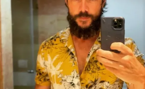 Así es cómo Álvaro Morte presentó a El Cano.