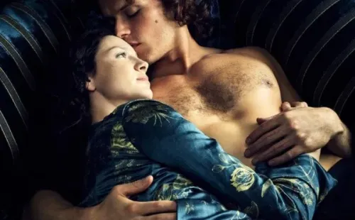 Claire fue quien le enseñó a Jamie a ser romántico. Foto: (Starz)