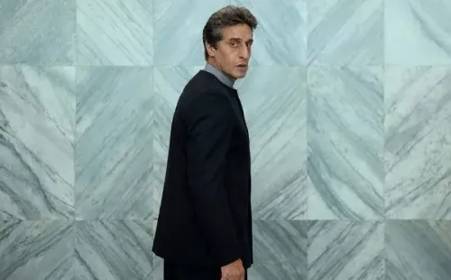 Diego Peretti es Emilio Vázquez Pena. Foto: (Netflix)