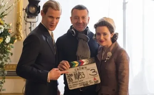 Matt Smith, Peter Morgan y Claire Foy. Foto: (IMDB)