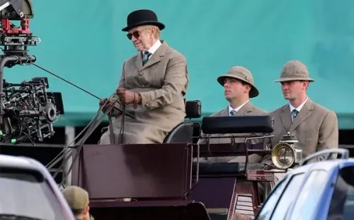 Jonathan Pryce como el Príncipe. Foto: (Stevenage)
