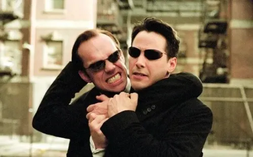 matrix keanu reeves neo hugo weaving