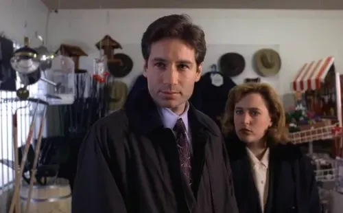 the x-files mulder scully david duchovny gillian anderson