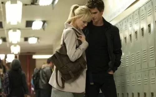 Andrew Garfield y Emma Stone. Foto: (IMDB)
