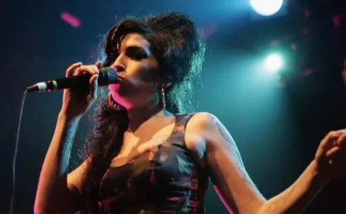 Amy Winehouse no deja de ser recordada por sus fans. Foto: (Getty)