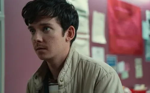 sex education asa butterfield mimi keene