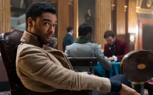 Regé-Jean Page en Bridgerton. Foto: (Netflix)