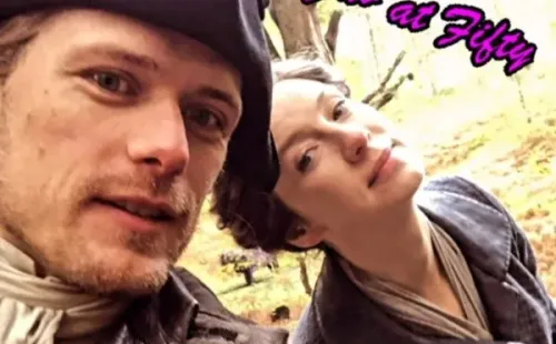 El saludo de Sam Heughan a Caitriona Balfe.