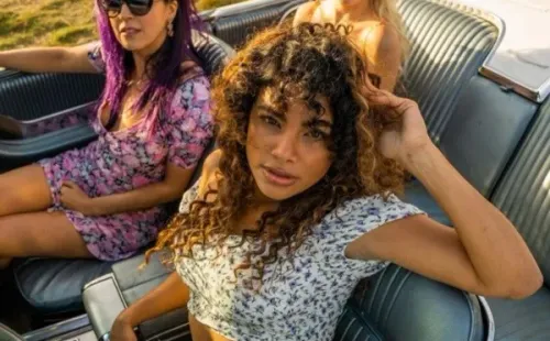 Las protagonistas de Sky Rojo. Foto: (Netflix)