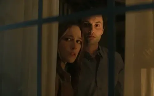 Joe y Love aún tienen un largo camino por recorrer. Foto: (Netflix)