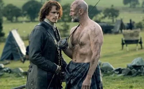 Jamie Fraser y Dougal MacKenzie. Foto: (IMDB)
