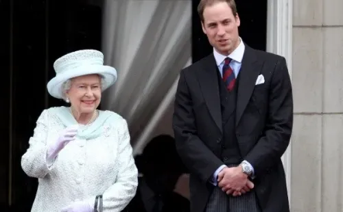 Isabel II y el Príncipe William. Foto: (Getty)