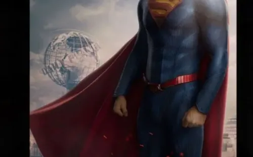 Tyler Hoechlin en la piel de Superman. Foto: (@tylerhoechlin)