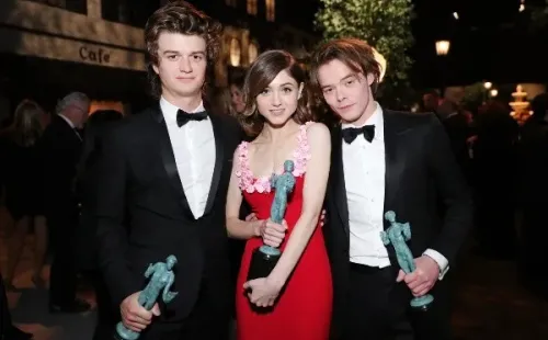 Joe Keery, Natalia Dyer y Charlie Heaton (Getty).